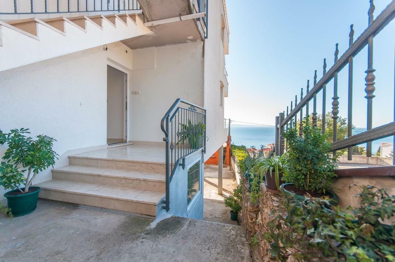 Apartment Ines Omiš Exteriör bild